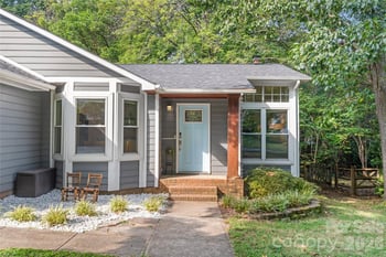 3909 Armitage Dr, Charlotte, NC 28269