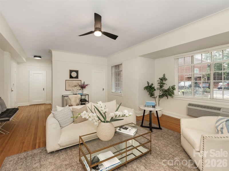301 W 10th St #107, Charlotte, NC 28202