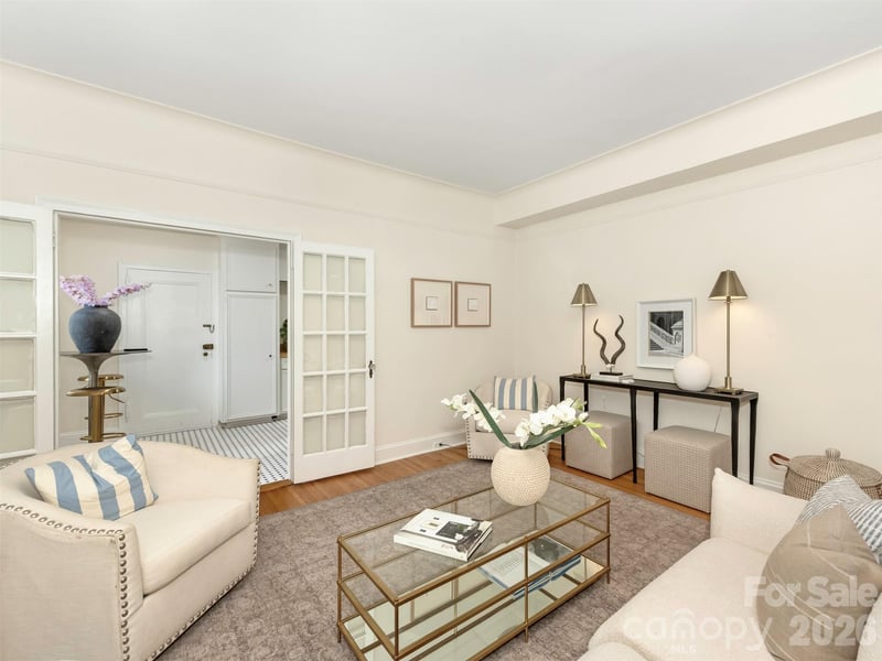 301 W 10th St #107, Charlotte, NC 28202