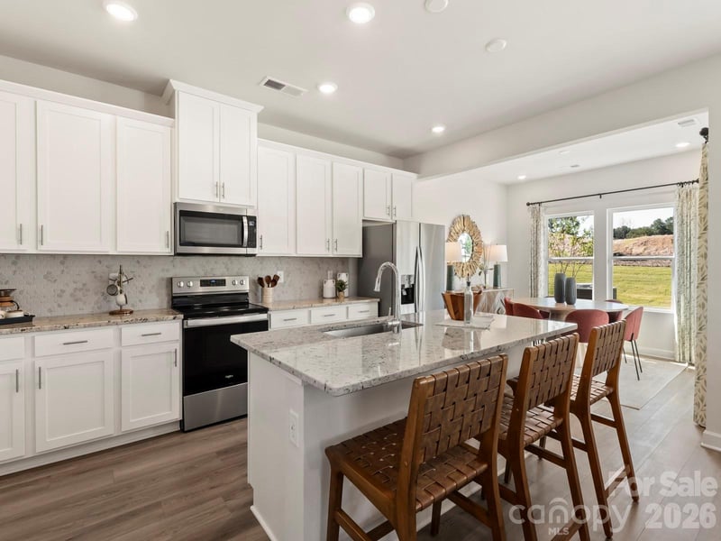 12644 Russellwood Ln, Charlotte, NC 28213