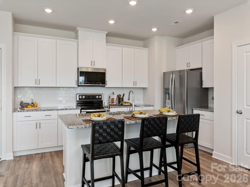 12636 Russellwood Ln, Charlotte, NC 28213