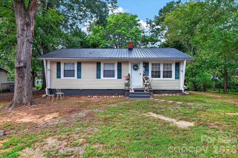 920 Longview Ave, Kannapolis, NC 28081