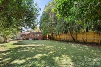 1914 Kilborne Dr, Charlotte, NC 28205