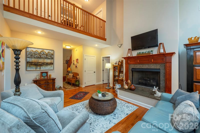 25 Deer Trail Way, Fairview, NC 28730