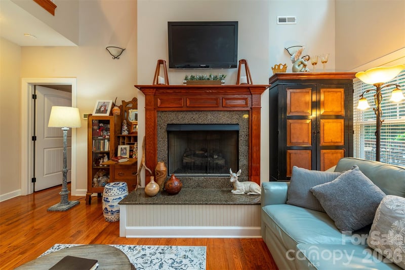 25 Deer Trail Way, Fairview, NC 28730