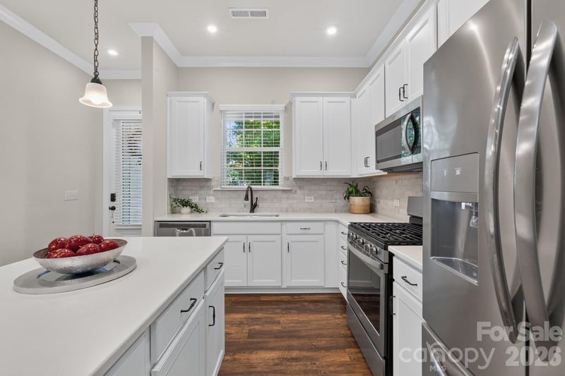 11628 Founders Park Ln, Pineville, NC 28134