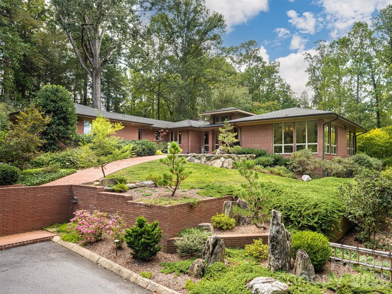 57 Stuyvesant Rd, Asheville, NC 28803