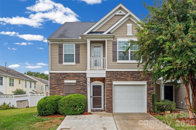 341 Sandy Spring Ln, Lake Wylie, SC 29710