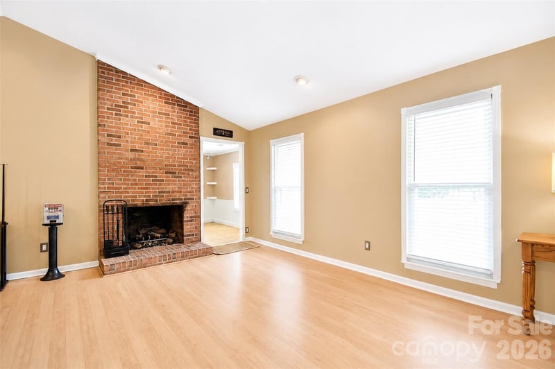 7904 Saddleview Ct, Charlotte, NC 28215