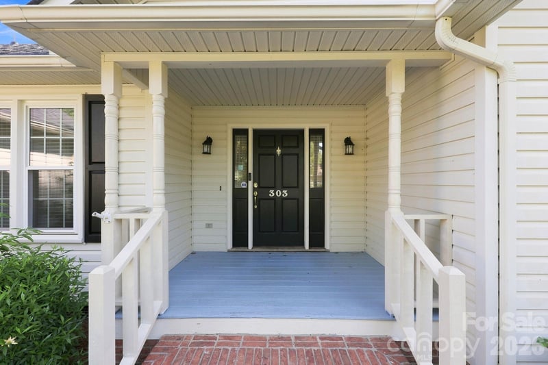 303 N Deerfield Cir, Salisbury, NC 28147
