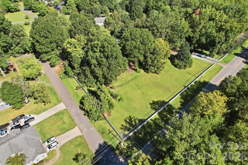 8911 Mt Holly Huntersville Rd, Huntersville, NC 28078