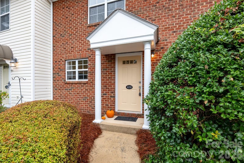 4210 Melrose Club Dr, Matthews, NC 28105