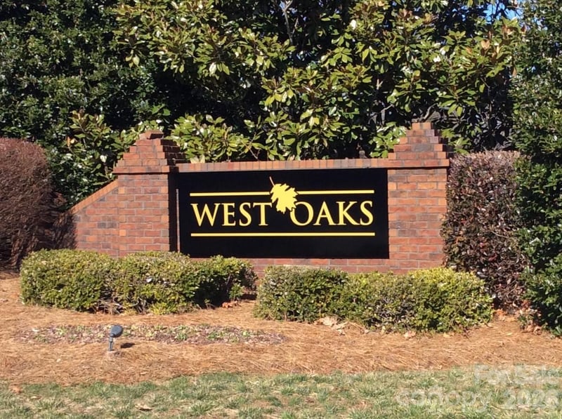 5438 S Oakmont St, Kannapolis, NC 28081