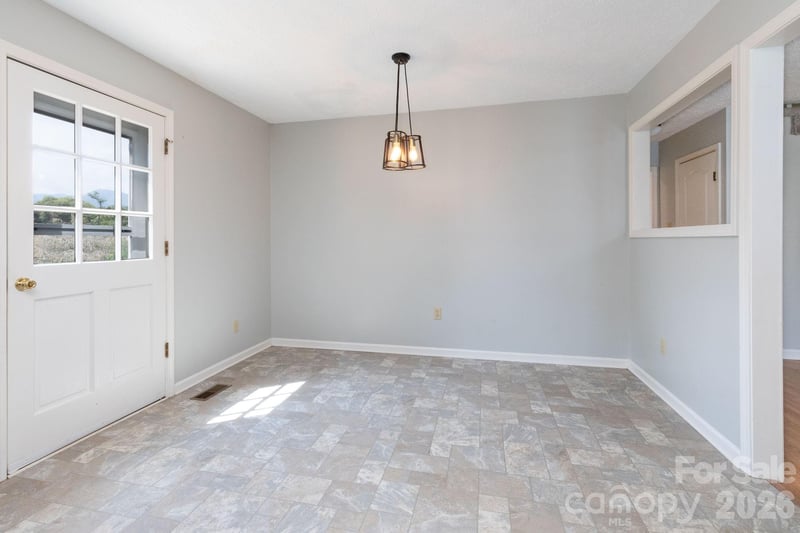 751 Bryson Rd, Candler, NC 28715