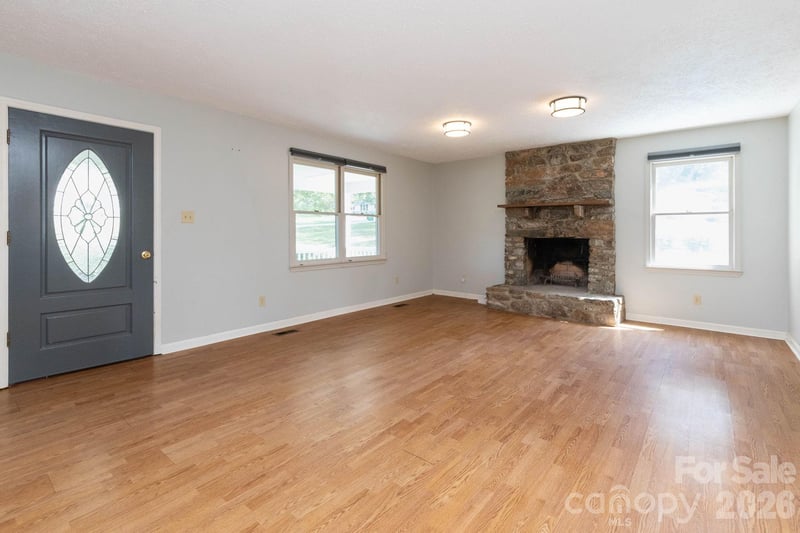 751 Bryson Rd, Candler, NC 28715