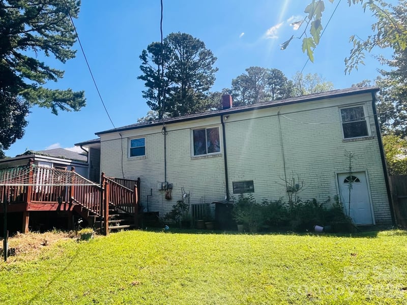 2507 Elkwood Cir, Charlotte, NC 28205