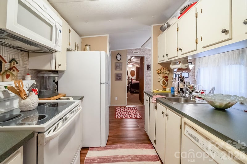 2157 Ross Cauthen Rd, Lancaster, SC 29720
