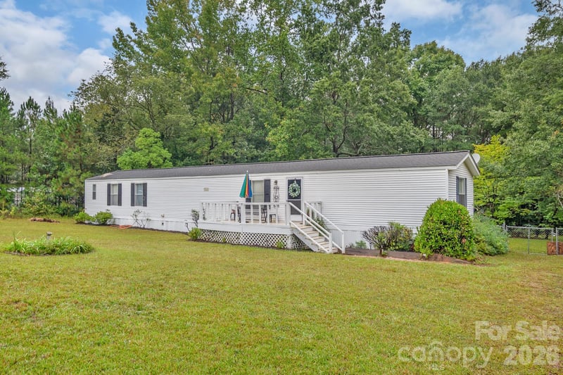 2157 Ross Cauthen Rd, Lancaster, SC 29720