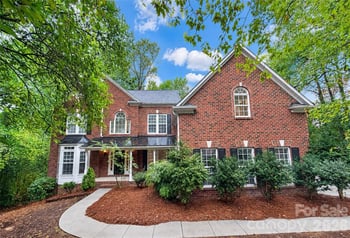 2420 Runnymede Ln, Charlotte, NC 28209