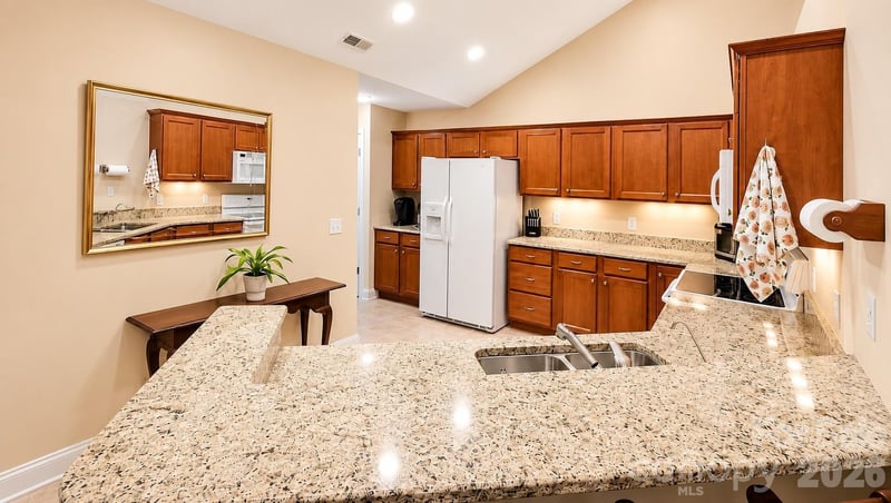 76 Mountain Meadow Cir, Weaverville, NC 28787