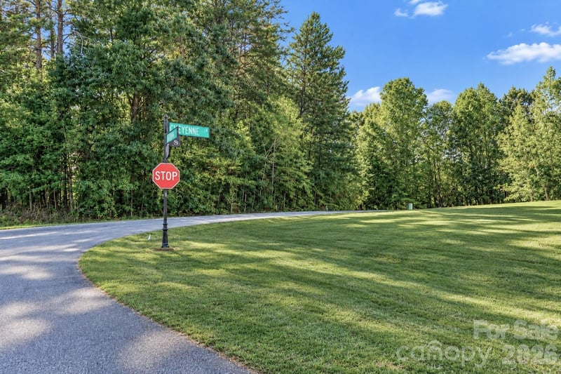 142 Cheyenne Ln, Statesville, NC 28677