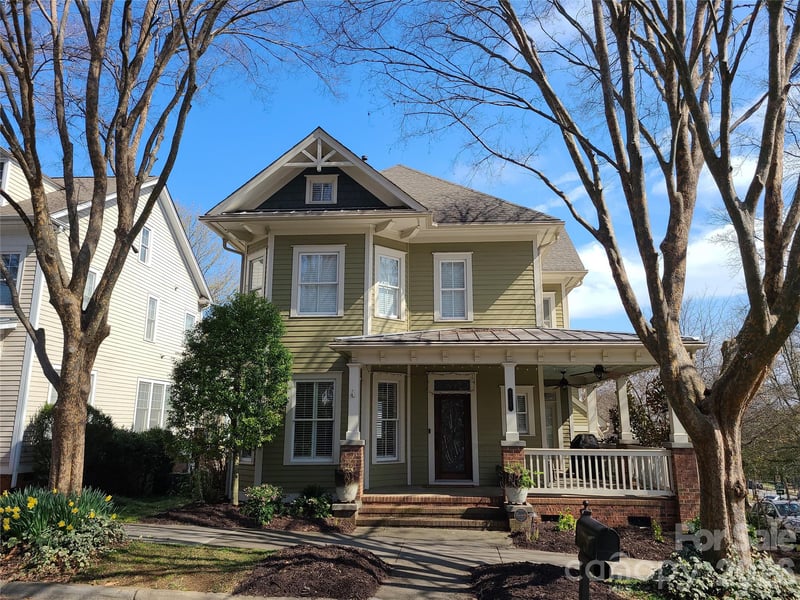 727 E 9th St, Charlotte, NC 28202