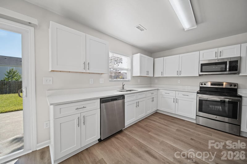 1820 Rustic Barn Dr, Huntersville, NC 28078