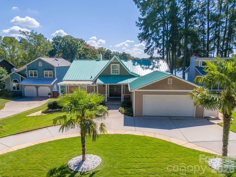 20919 Island Forest Dr, Cornelius, NC 28031