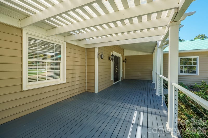 20919 Island Forest Dr, Cornelius, NC 28031