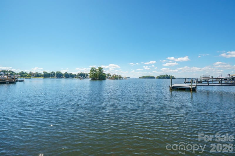 20919 Island Forest Dr, Cornelius, NC 28031
