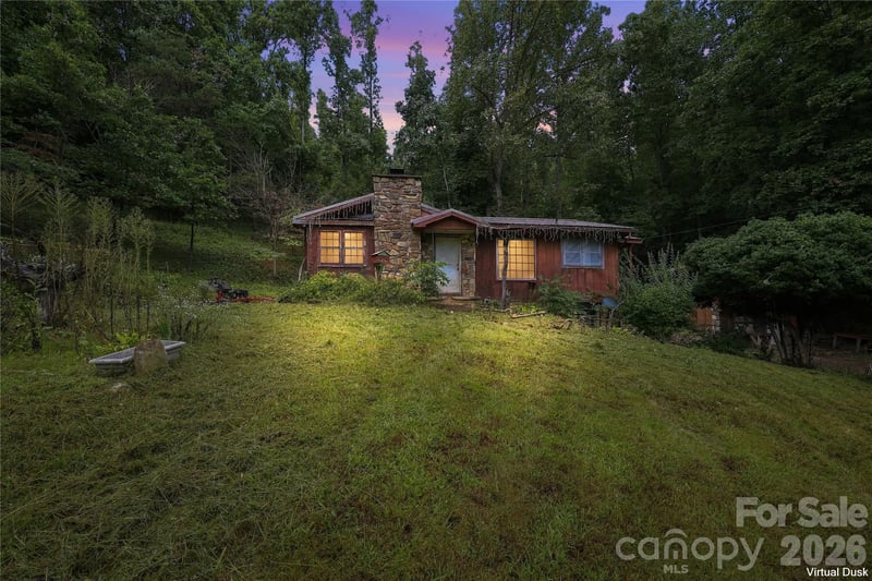360 Poverty Branch Rd, Barnardsville, NC 28709