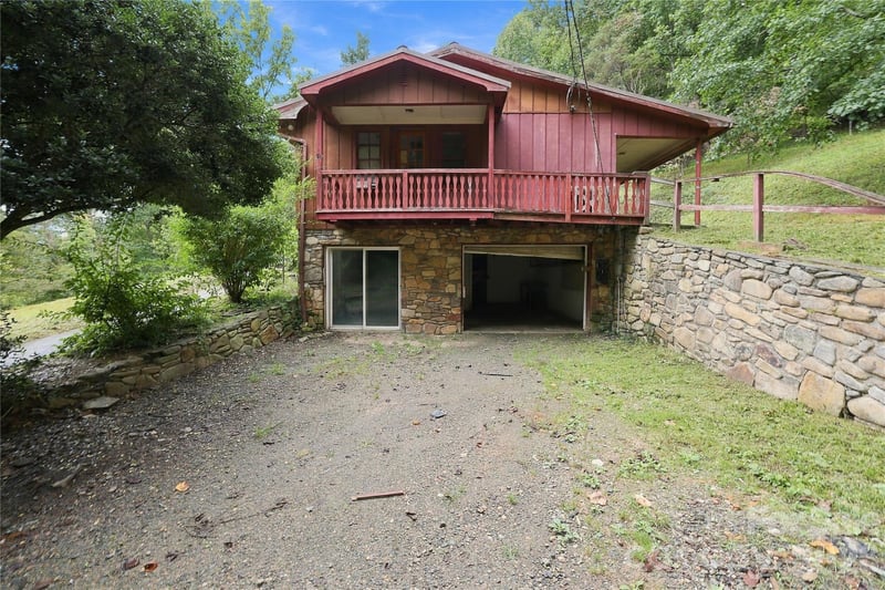 360 Poverty Branch Rd, Barnardsville, NC 28709