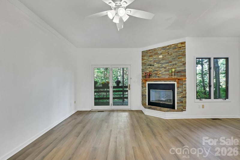 305 Piney Mountain Dr #A/4, Asheville, NC 28805