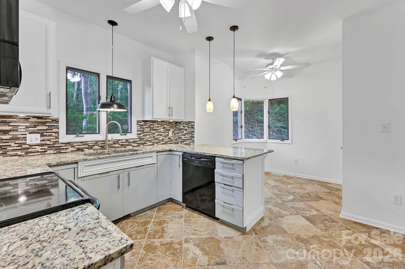 305 Piney Mountain Dr #A/4, Asheville, NC 28805