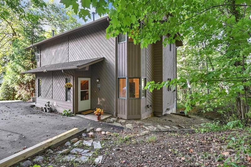 305 Piney Mountain Dr #A/4, Asheville, NC 28805