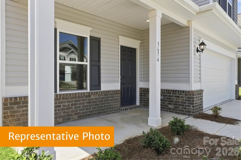616 Rowe Crossing Dr, Newton, NC 28658