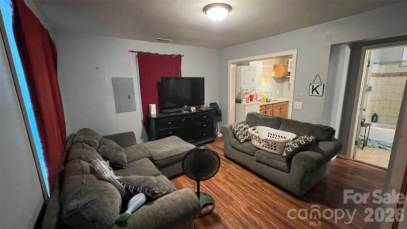 205 Seigle St, Lowell, NC 28098