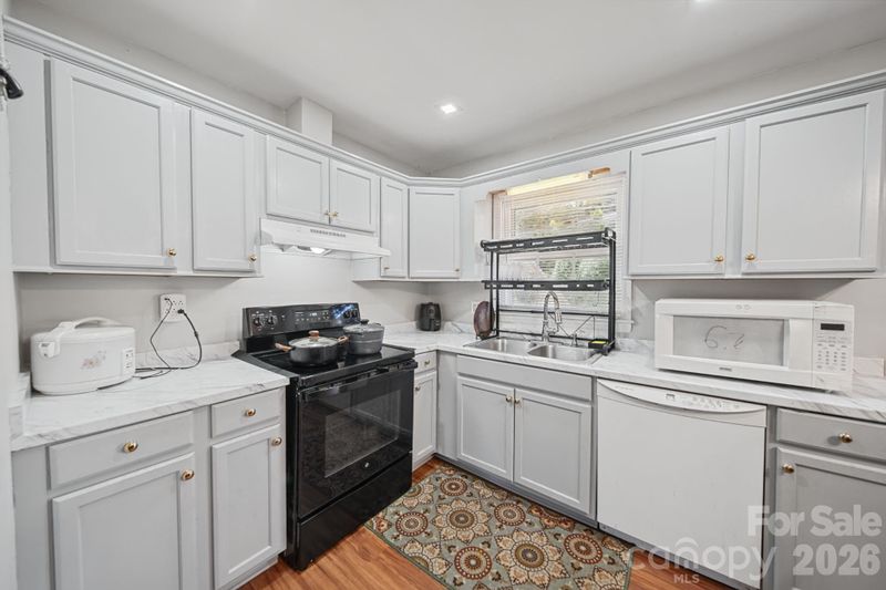 3323 Wiseman Dr, Charlotte, NC 28227