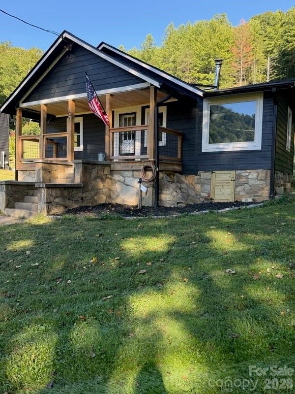 61 Martins Creek Rd, Barnardsville, NC 28709