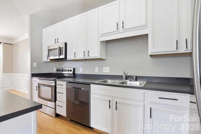 1020 Traditions Park Dr, Pineville, NC 28134
