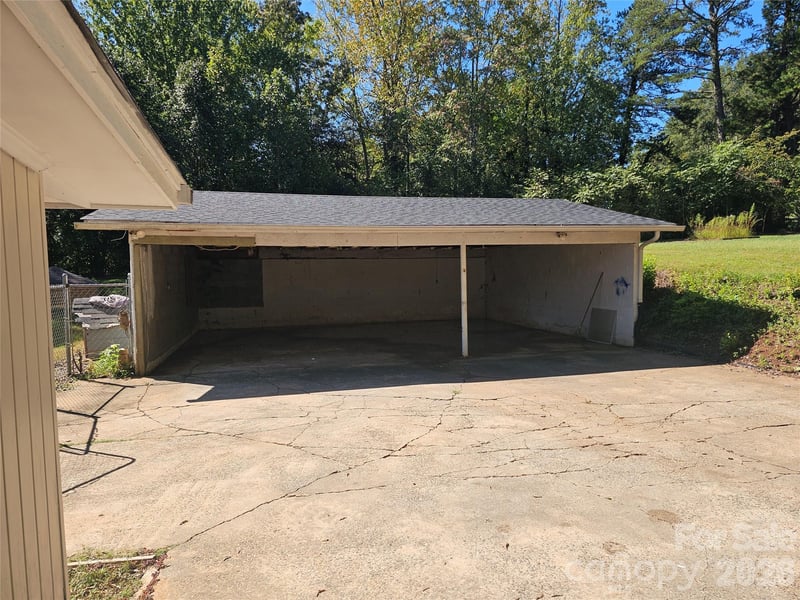 2782 West View St, Hickory, NC 28601