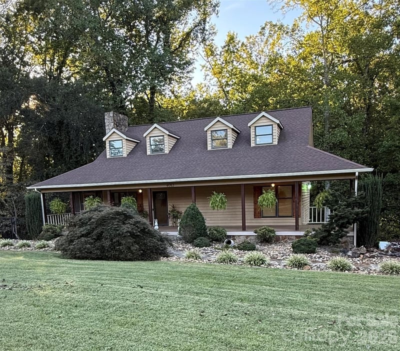 4013 Carlton Dr, Claremont, NC 28610