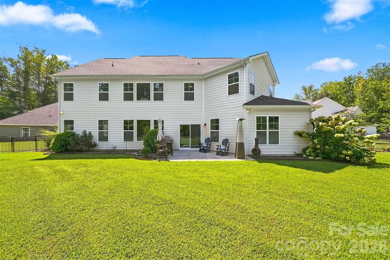 7011 Barnstone Ct, Denver, NC 28037