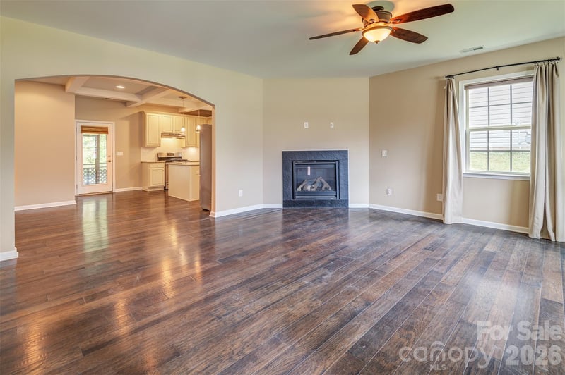 57 Brown St, Weaverville, NC 28787