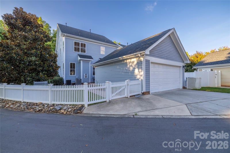 116 Gresham Ln, Mooresville, NC 28117