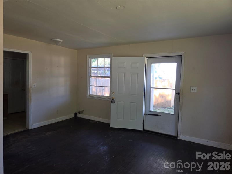 1516 Herrin Ave, Charlotte, NC 28205
