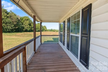 318 Huie Rd, Olin, NC 28660