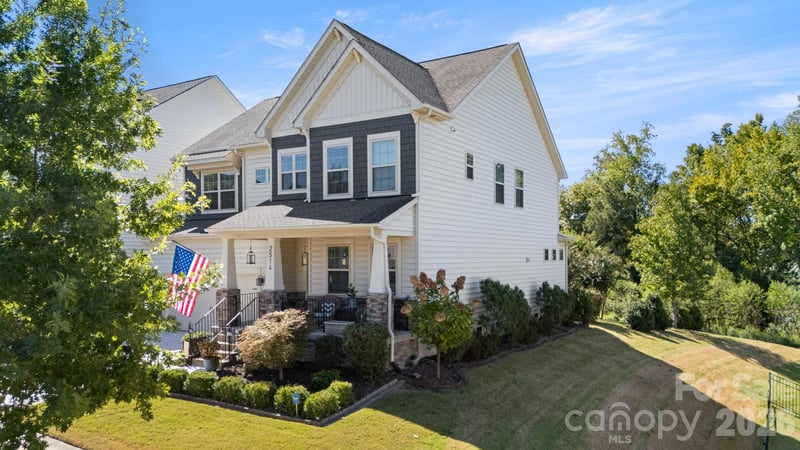 2514 Richland Balsam Dr, Fort Mill, SC 29715
