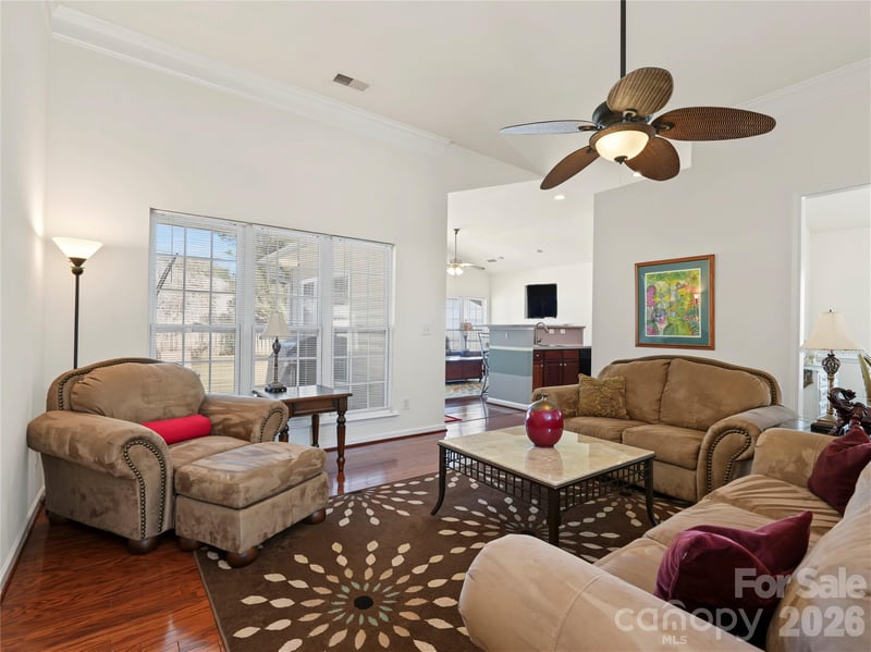 13318 Planters Row Dr, Charlotte, NC 28278