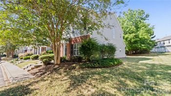 2859 Summergrove Ct, Matthews, NC 28105